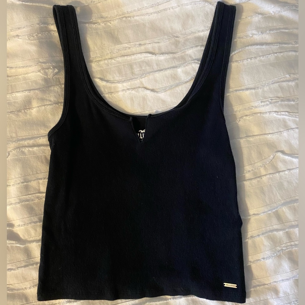 hollister black tank top
